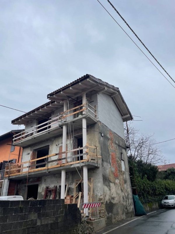 appartamento in vendita a Divignano