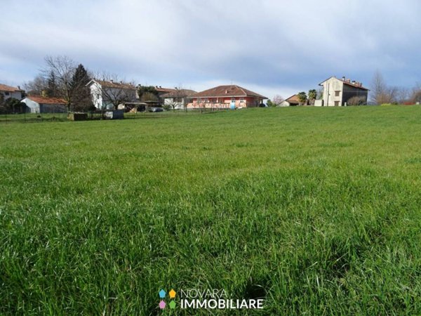 terreno agricolo in vendita a Divignano