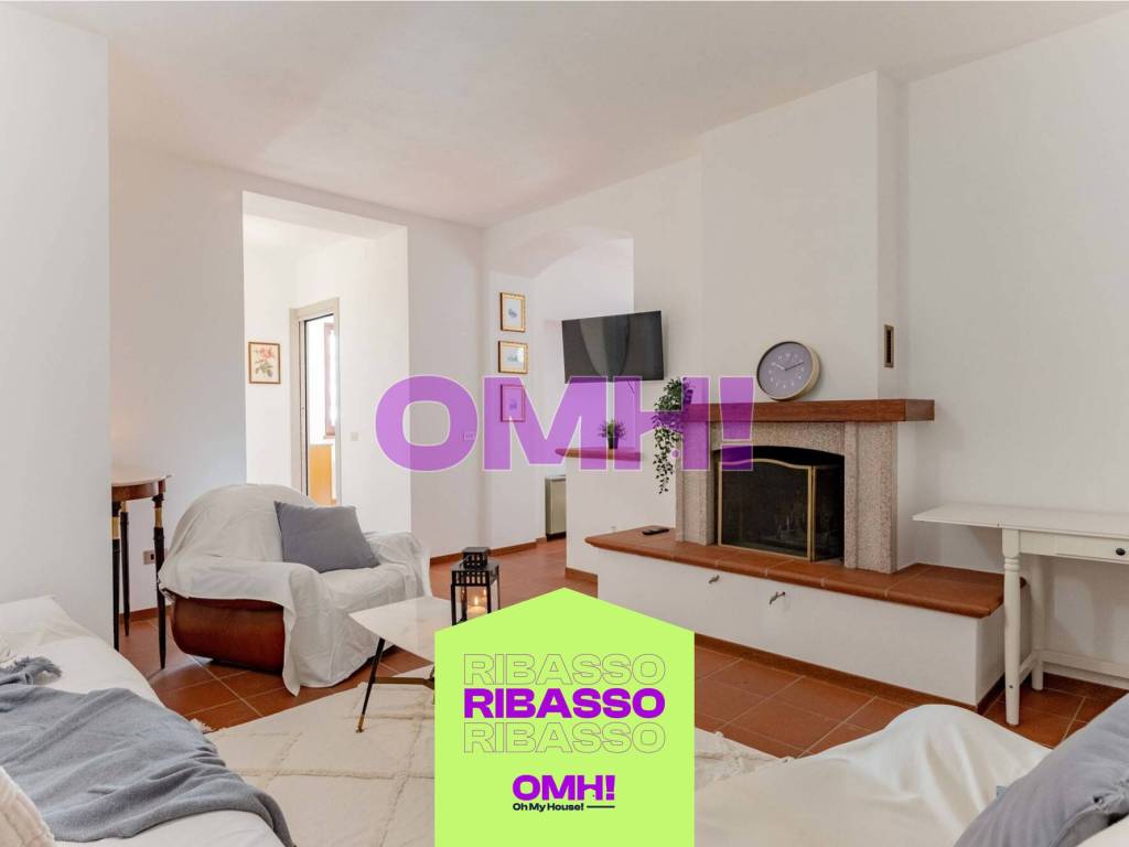 casa indipendente in vendita a Divignano
