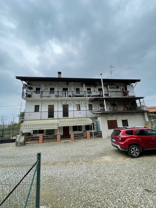 appartamento in vendita a Divignano