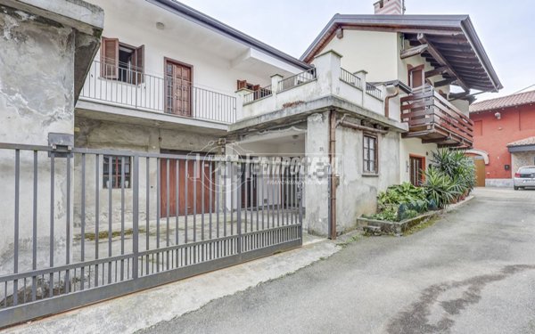 appartamento in vendita a Divignano
