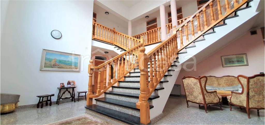 casa indipendente in vendita a Divignano