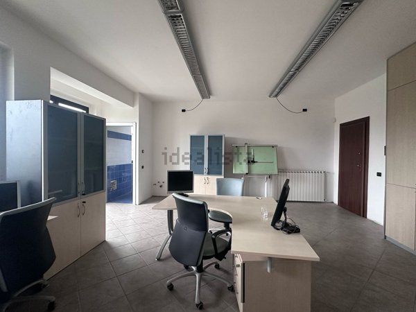 ufficio in vendita a Divignano