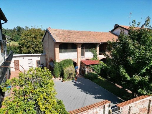 casale in vendita a Divignano