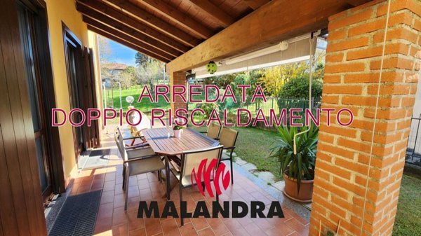 casa indipendente in vendita a Divignano