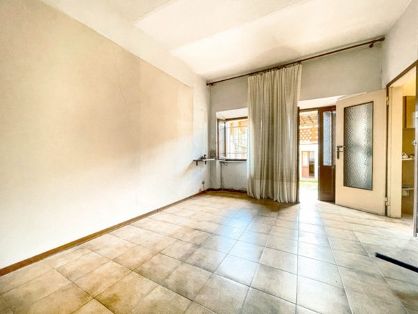 casa indipendente in vendita a Divignano