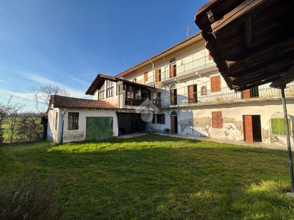 appartamento in vendita a Divignano