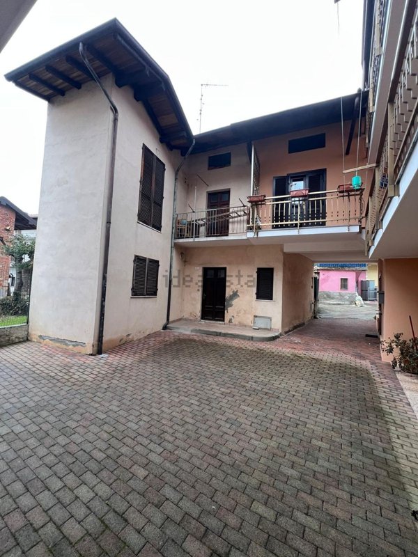 appartamento in vendita a Divignano