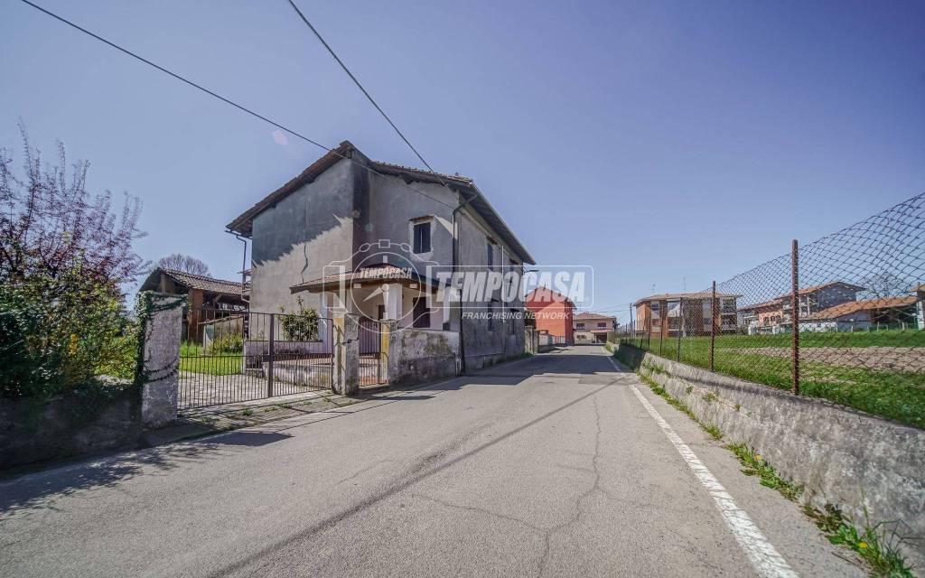 appartamento in vendita a Divignano