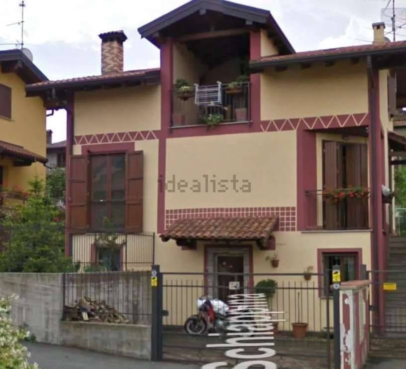 casa indipendente in vendita a Divignano
