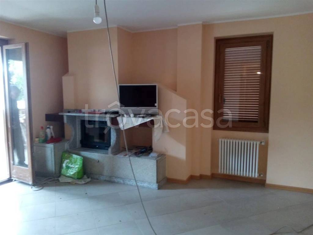 appartamento in vendita a Dormelletto