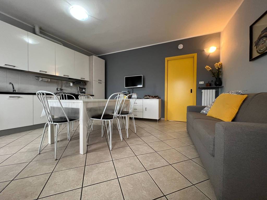 appartamento in vendita a Dormelletto