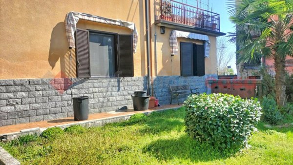 appartamento in vendita a Dormelletto
