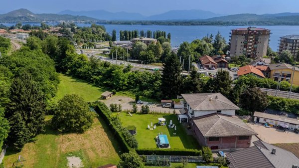 appartamento in vendita a Dormelletto