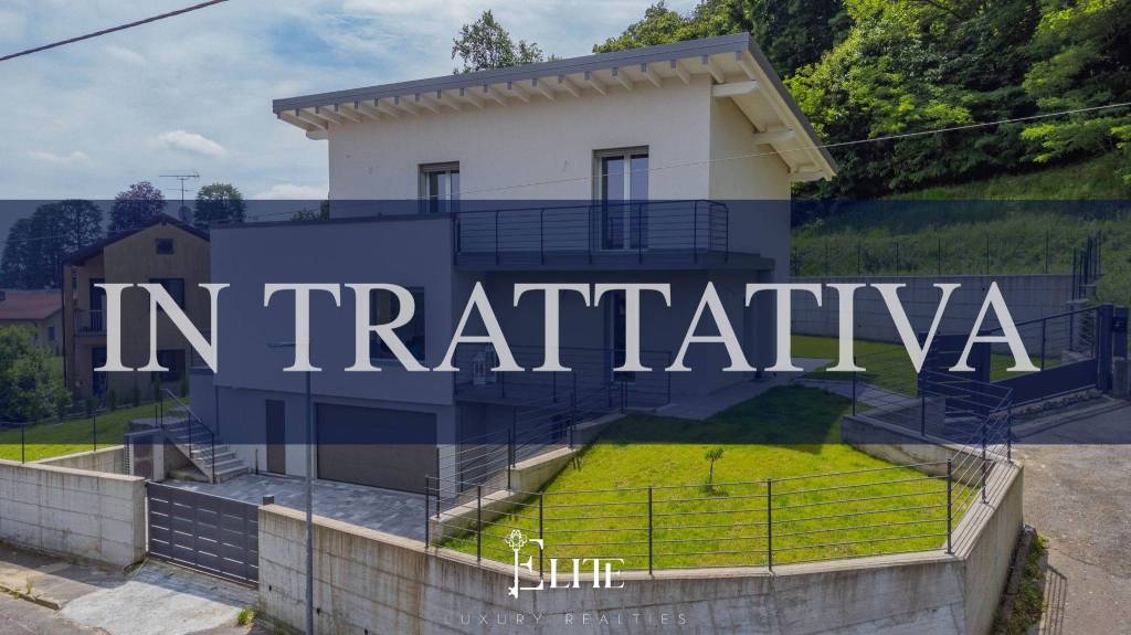 casa indipendente in vendita a Dormelletto