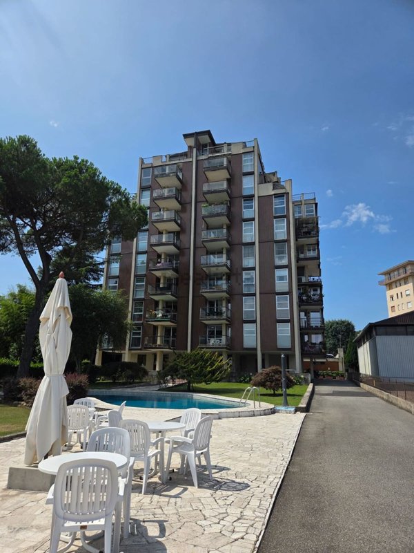 appartamento in vendita a Dormelletto