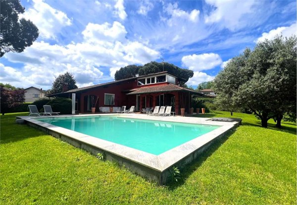 casa indipendente in vendita a Dormelletto