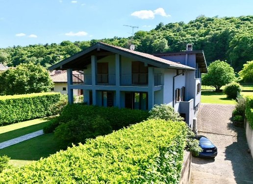 casa indipendente in vendita a Dormelletto
