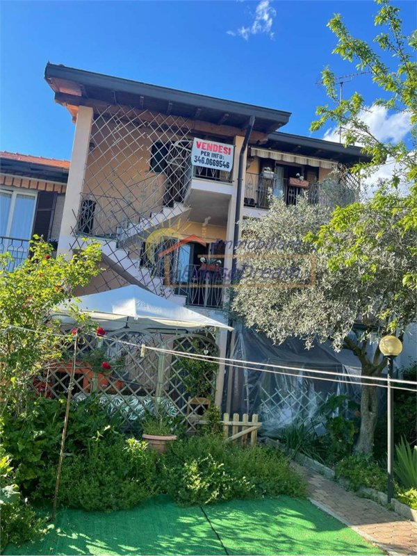 pentavano in vendita a Dormelletto