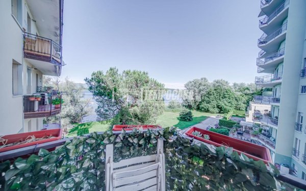 appartamento in vendita a Dormelletto