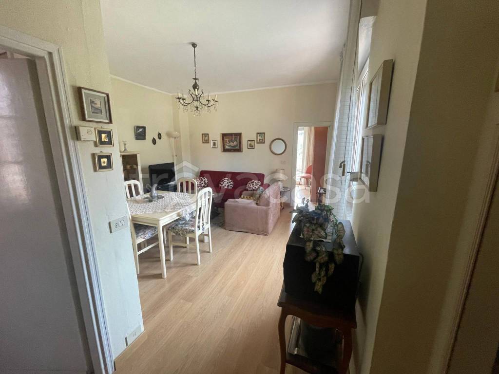 appartamento in vendita a Dormelletto