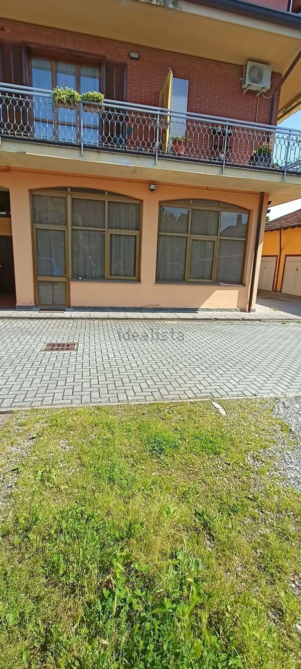 ufficio in vendita a Dormelletto