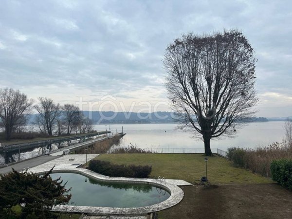 appartamento in vendita a Dormelletto