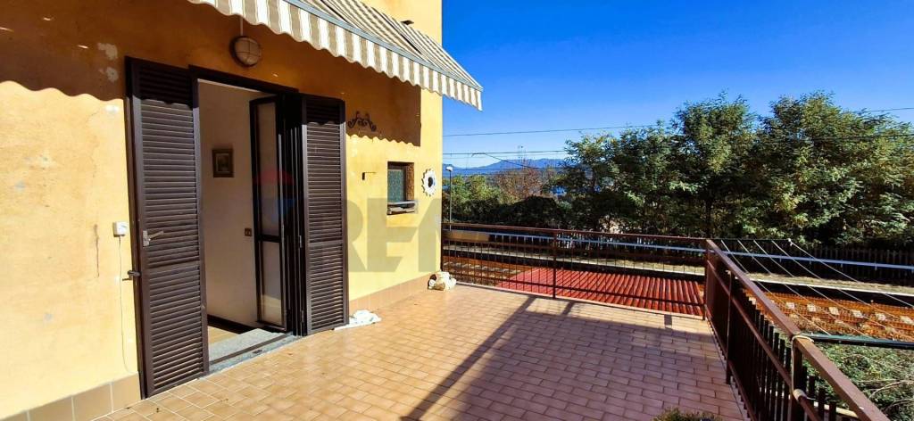 appartamento in vendita a Dormelletto