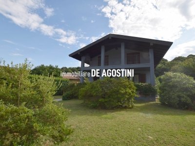 casa indipendente in vendita a Dormelletto