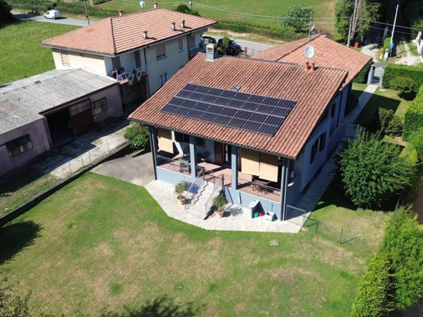 casa indipendente in vendita a Dormelletto