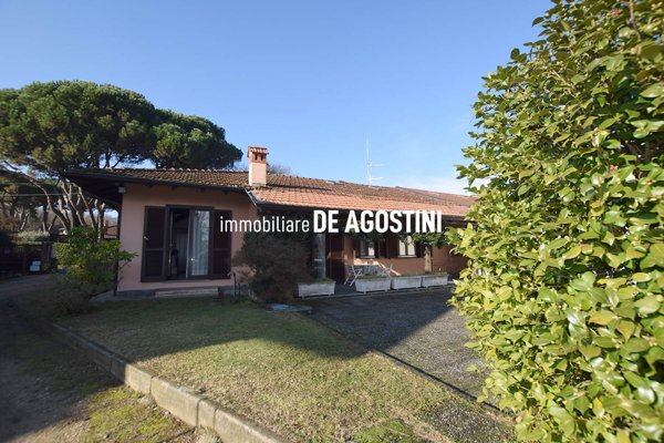 casa indipendente in vendita a Dormelletto