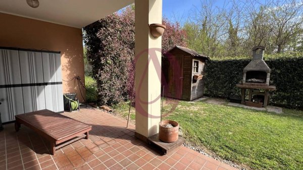 casa indipendente in vendita a Dormelletto