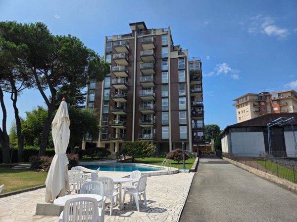 appartamento in vendita a Dormelletto