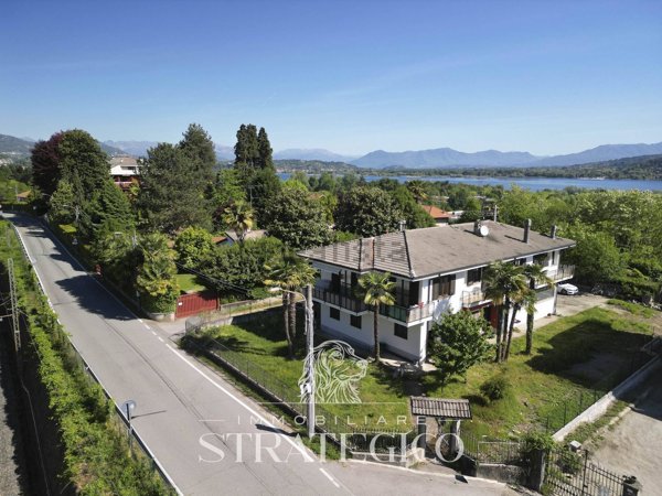 casa indipendente in vendita a Dormelletto