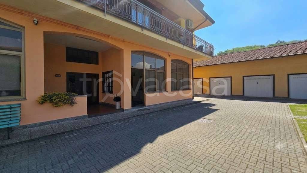 appartamento in vendita a Dormelletto
