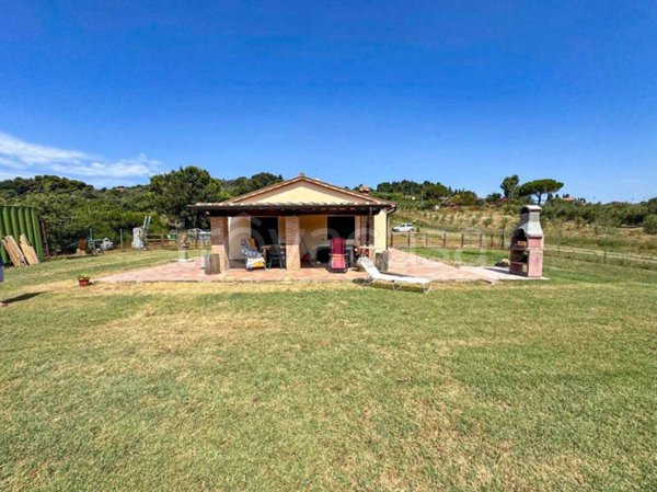 casa indipendente in vendita a Bibbona