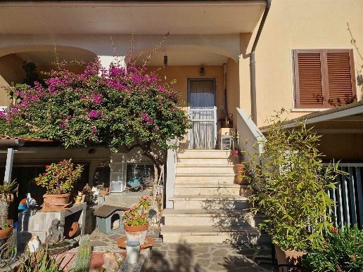 casa indipendente in vendita a Bibbona