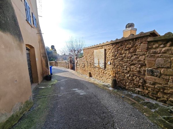 locale di sgombero in vendita a Bibbona