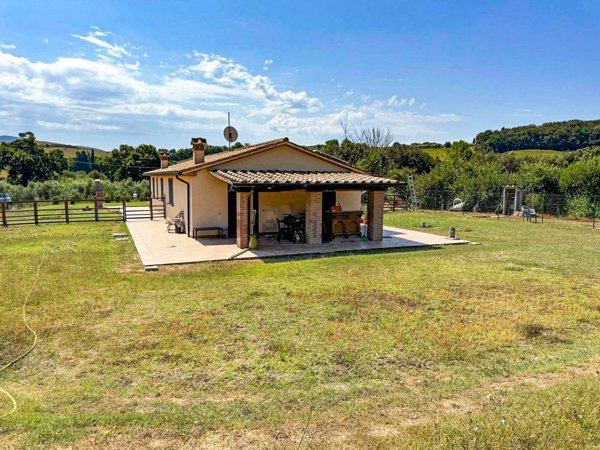 casa indipendente in vendita a Bibbona