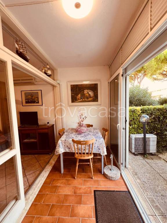 appartamento in vendita a Bibbona in zona Marina di Bibbona