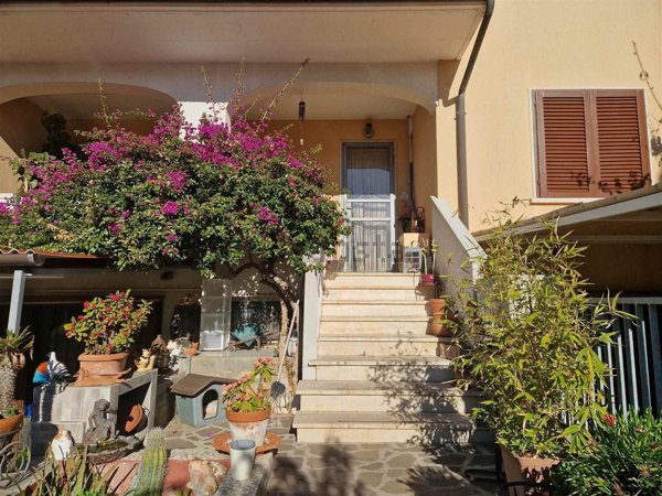 casa indipendente in vendita a Bibbona