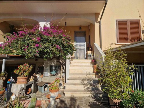 casa indipendente in vendita a Bibbona