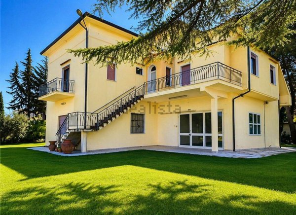 casa indipendente in vendita a Bibbona