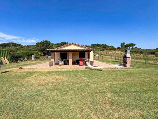 casa indipendente in vendita a Bibbona