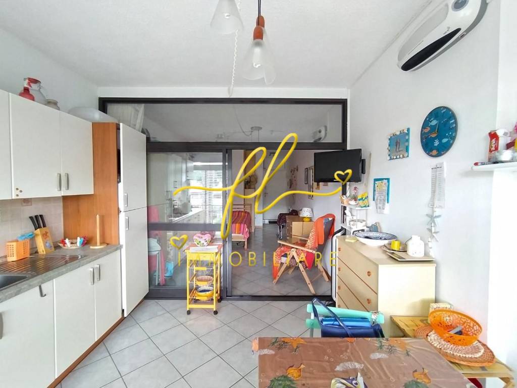 appartamento in vendita a Bibbona in zona Marina di Bibbona