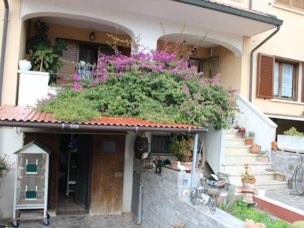 casa indipendente in vendita a Bibbona in zona Marina di Bibbona