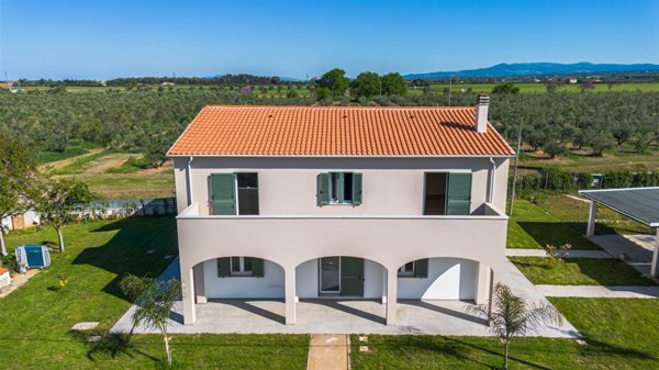 casa indipendente in vendita a Bibbona