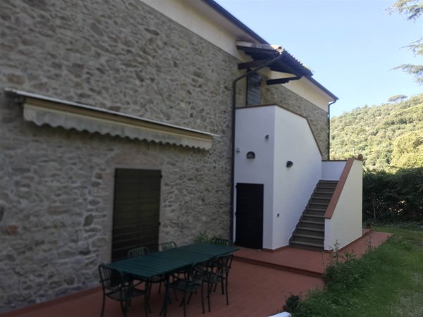 casa indipendente in vendita a Campiglia Marittima in zona Venturina