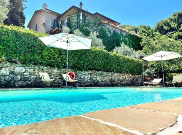 casa indipendente in vendita a Campiglia Marittima in zona Venturina