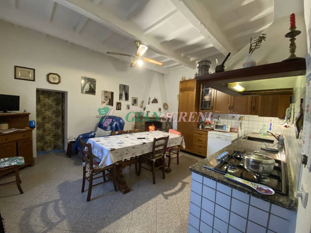 appartamento in vendita a Campiglia Marittima in zona Venturina